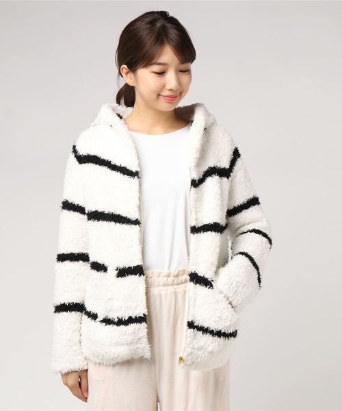 TERRITOIRE（テリトワール）の「【TERRITOIRE/テリトワール】モコボーダーパーカー（ルームウェア/パジャマ・レディース・ホワイト・FREE）」の4枚目の写真