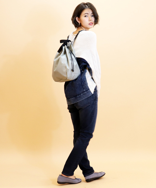 FREDRIK PACKERS(フレドリックパッカーズ)の「【FREDRIK PACKERS/フレドリックパッカーズ】-別注- 420D BLOOM PACK ナイロンバックパック/リュック(バックパック/リュック・レディース・チャコールグレー/ブラック/ベージュ/シルバー・FREE)」の15枚目の写真
