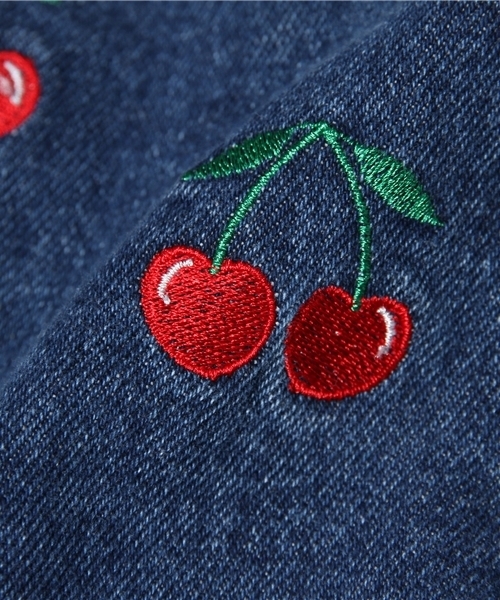 WEGO(ウィゴー)の「WEGO/デニムチェリー刺繍スカート(デニムスカート・レディース・インディゴブルー/ダークインディゴブルー・FREE)」の9枚目の写真