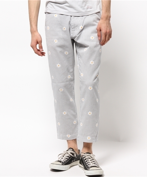 SHIPS JET BLUE（シップスジェットブルー）の「SGS: フラワー/リラックス テーパード パンツ（チノパンツ・メンズ・ネイビー/ベージュ/ダークブルー/ブラック/コバルトブルー・SMALL/LARGE/MEDIUM）」の5枚目の写真