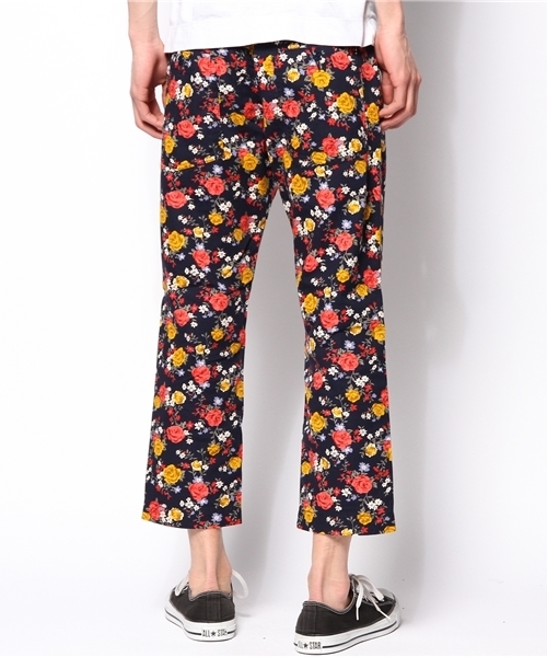 SHIPS JET BLUE（シップスジェットブルー）の「SGS: フラワー/リラックス テーパード パンツ（チノパンツ・メンズ・ネイビー/ベージュ/ダークブルー/ブラック/コバルトブルー・SMALL/LARGE/MEDIUM）」の12枚目の写真