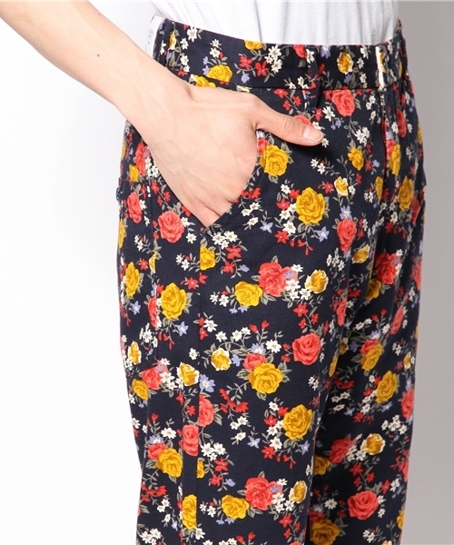 SHIPS JET BLUE（シップスジェットブルー）の「SGS: フラワー/リラックス テーパード パンツ（チノパンツ・メンズ・ネイビー/ベージュ/ダークブルー/ブラック/コバルトブルー・SMALL/LARGE/MEDIUM）」の15枚目の写真