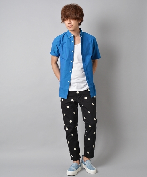 SHIPS JET BLUE（シップスジェットブルー）の「SGS: フラワー/リラックス テーパード パンツ（チノパンツ・メンズ・ネイビー/ベージュ/ダークブルー/ブラック/コバルトブルー・SMALL/LARGE/MEDIUM）」の7枚目の写真