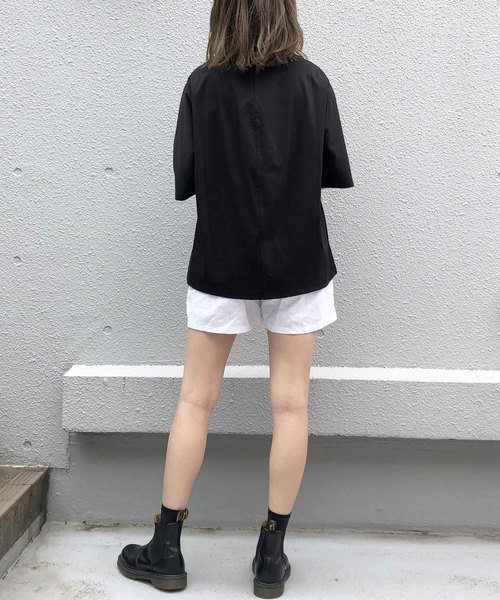audrey and john wad(オードリーアンドジョンワッド)の「コットンスムースフレアカットソー(Tシャツ/カットソー・レディース・ホワイト/ブラック/グレイッシュベージュ・MEDIUM)」の13枚目の写真