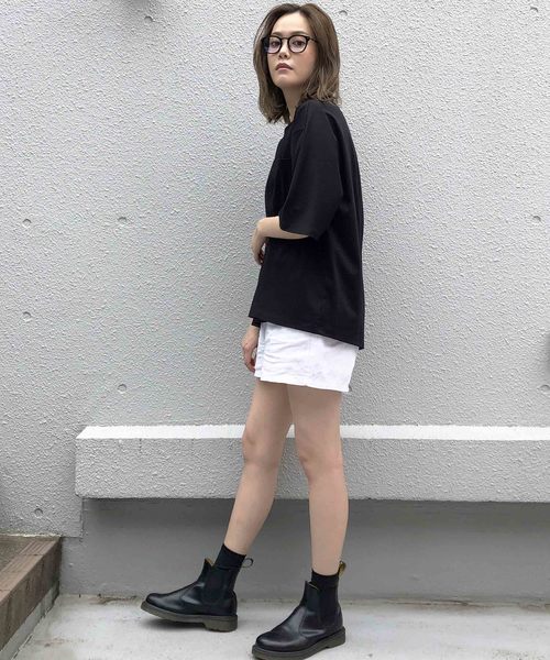 audrey and john wad(オードリーアンドジョンワッド)の「コットンスムースフレアカットソー(Tシャツ/カットソー・レディース・ホワイト/ブラック/グレイッシュベージュ・MEDIUM)」の12枚目の写真