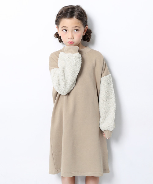 devirock（デビロック）の「スウェットスリーブビッグシルエットワンピース（ワンピース・キッズ・ブラック/ネイビー/ブルー系その他/パープル系その他/ダークベージュ・110cm/100cm/120cm/130cm/140cm/150cm/160cm）」の3枚目の写真