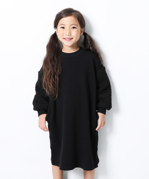 devirock（デビロック）の「スウェットスリーブビッグシルエットワンピース（ワンピース・キッズ・ブラック/ネイビー/ブルー系その他/パープル系その他/ダークベージュ・110cm/100cm/120cm/130cm/140cm/150cm/160cm）」の2枚目の写真