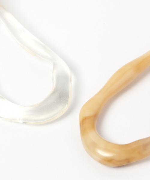 GLOBAL WORK（グローバルワーク）の「オオブリサガリピアス/852016（ピアス（両耳用）・レディース・ホワイト/ダークブラウン・FREE）」の4枚目の写真