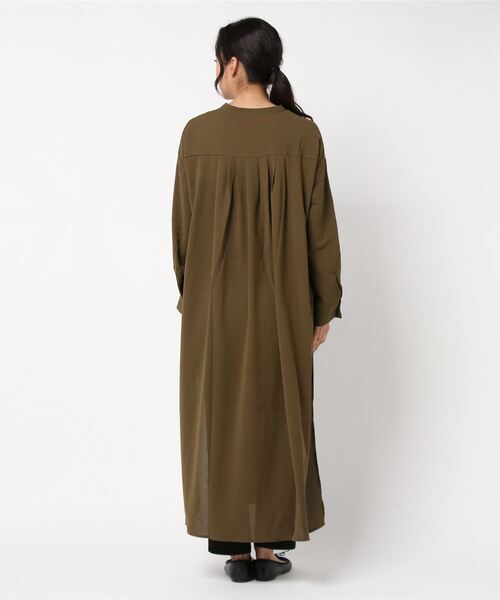 Culture Medium(カルチャーミディアム)の「ロングサイドスリットワンピース(シャツワンピース・レディース・ブラック/ベージュ/カーキ/テラコッタ・FREE)」の6枚目の写真