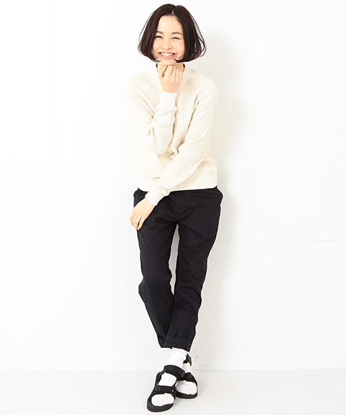 BEAMS BOY(ビームスボーイ)の「Jackman / ワッフル ミドルネック トップス(スウェット・レディース・ナチュラル/ネイビー・ONE SIZE)」の19枚目の写真