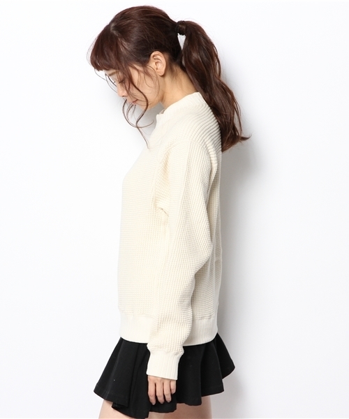 BEAMS BOY(ビームスボーイ)の「Jackman / ワッフル ミドルネック トップス(スウェット・レディース・ナチュラル/ネイビー・ONE SIZE)」の4枚目の写真