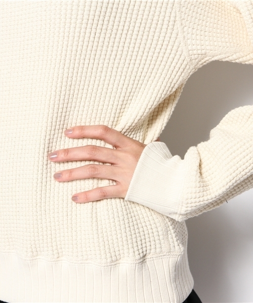 BEAMS BOY(ビームスボーイ)の「Jackman / ワッフル ミドルネック トップス(スウェット・レディース・ナチュラル/ネイビー・ONE SIZE)」の7枚目の写真