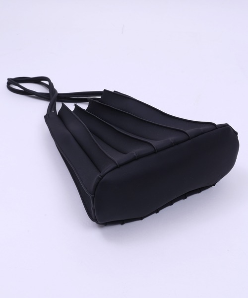 WC（ダブル シー）の「WC/プリーツトートバッグ（トートバッグ・レディース・アイボリー/ブラック・FREE）」の6枚目の写真