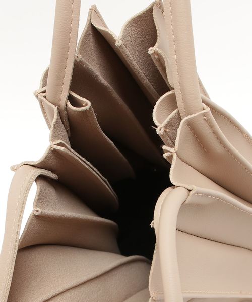 WC（ダブル シー）の「WC/プリーツトートバッグ（トートバッグ・レディース・アイボリー/ブラック・FREE）」の13枚目の写真