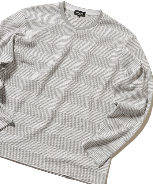 MEN'S BIGI(メンズビギ)の「フクレボーダー ストレッチロングTシャツ(Tシャツ/カットソー・メンズ・ネイビー/ホワイト/ブラウン・02/03/01)」の2枚目の写真