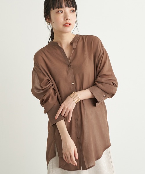 earth music&ecology(アースミュージックアンドエコロジー)の「バンドカラーシアーシャツ *(シャツ/ブラウス・レディース・ベージュ/ブラウン/サックスブルー/ミント・FREE)」の2枚目の写真