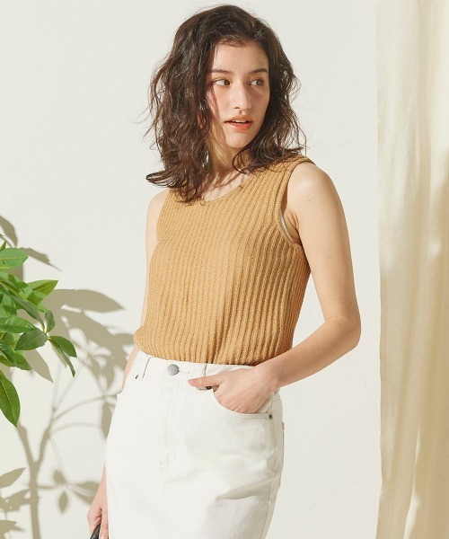 Willful by lipstar（ウィルフル バイ リップスター）の「【Willful by lipstar】Vネックニットタンクトップ（ニット/セーター・レディース・その他/ブラック/ベージュ・M）」の2枚目の写真