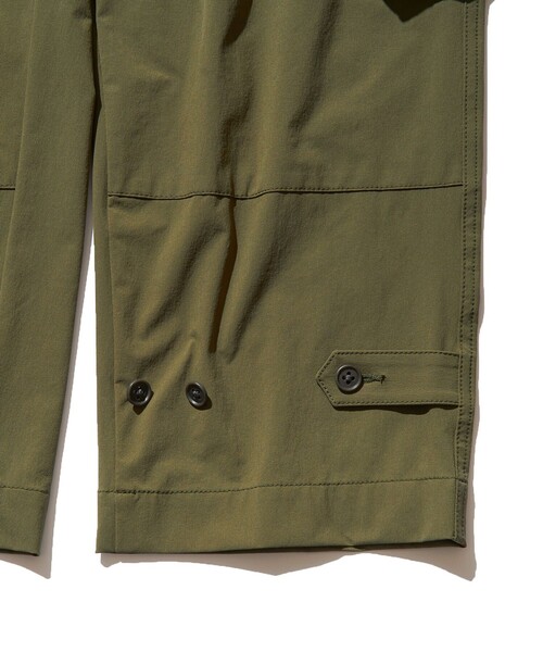 J.PRESS YORK STREET（ジェイプレスヨークストリート）の「【UNISEX】ナイロン 4WAY カーゴパンツ（その他パンツ・メンズ・ベージュ系/オリーブ系/ネイビー系・SMALL/LARGE）」の8枚目の写真