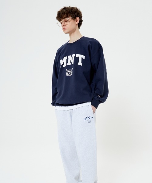 ★MAINBOOTH★Varsity MNT Heavy Sweatshirt(BRICK)★正規品 MAINBOOTH（メインブース）の「【MAINBOOTH 】バーシティMNT