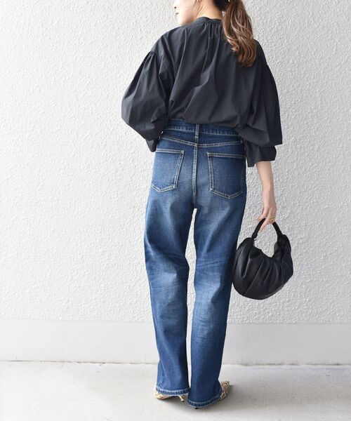 SHIPS（シップス）の「【WEB限定】デニムワイドテーパードパンツ◇（デニムパンツ・レディース・ライトブルー/ネイビー/ダークブルー/ロイヤルブルー・1/2/11/4/6/8/10/9/3/5/7/12）」の16枚目の写真