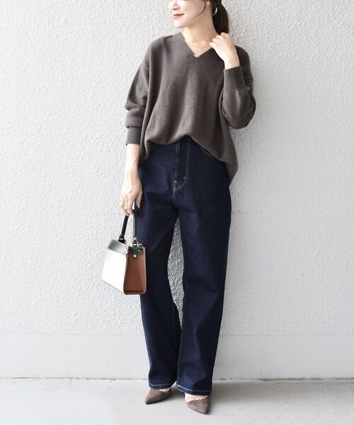 SHIPS（シップス）の「【WEB限定】デニムワイドテーパードパンツ◇（デニムパンツ・レディース・ライトブルー/ネイビー/ダークブルー/ロイヤルブルー・1/2/11/4/6/8/10/9/3/5/7/12）」の6枚目の写真