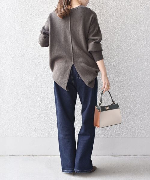 SHIPS（シップス）の「【WEB限定】デニムワイドテーパードパンツ◇（デニムパンツ・レディース・ライトブルー/ネイビー/ダークブルー/ロイヤルブルー・1/2/11/4/6/8/10/9/3/5/7/12）」の5枚目の写真