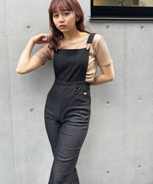 frunco（フランコ）の「タイトフレアサロペット（サロペット/オーバーオール・レディース・ブラック/アイボリー・FREE）」の4枚目の写真