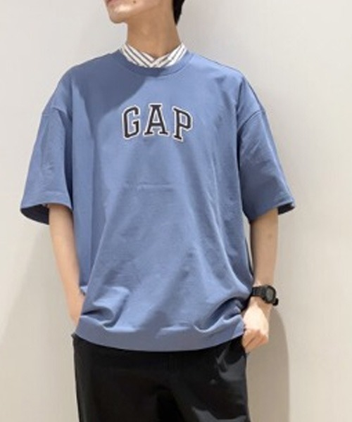 GAP（ギャップ）の「ヘビーウェイトシリーズ ルーズフィット コットン ロゴTシャツ（Tシャツ/カットソー・メンズ・ベージュ/ホワイト/ブルー・S/XL/M/L/XXS/XS）」の3枚目の写真