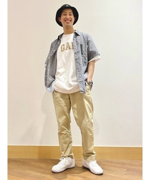 GAP（ギャップ）の「ヘビーウェイトシリーズ ルーズフィット コットン ロゴTシャツ（Tシャツ/カットソー・メンズ・ベージュ/ホワイト/ブルー・S/XL/M/L/XXS/XS）」の10枚目の写真