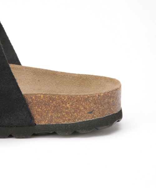 penta（ペンタ）の「PENTA/別注バックル付フラットサンダル（サンダル・レディース・カーキ/ブラック/オフホワイト/オレンジ・37/38/36）」の11枚目の写真