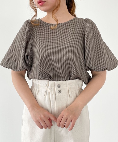 SLURR（スラ―）の「ギャザーパフチェックブラウス（シャツ/ブラウス・レディース・ブラック/ベージュ/モカ・FREE）」の3枚目の写真