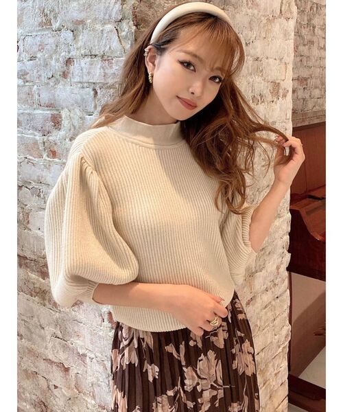 RESEXXY(リゼクシー)の「バックリボンボリュームニットトップス(ニット/セーター・レディース・ブラック/ラベンダー/ブラウン/ベージュ・FREE)」の18枚目の写真