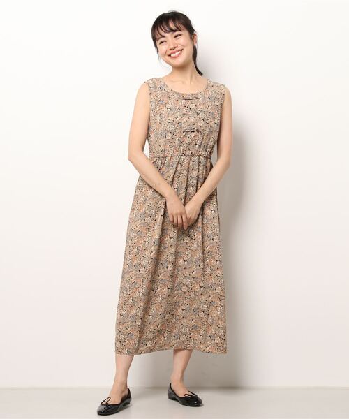 ehka sopo(エヘカソポ)の「花柄ノースリーブワンピース(ワンピース・レディース・モカ/ベージュ/ミント・フリ-)」の6枚目の写真