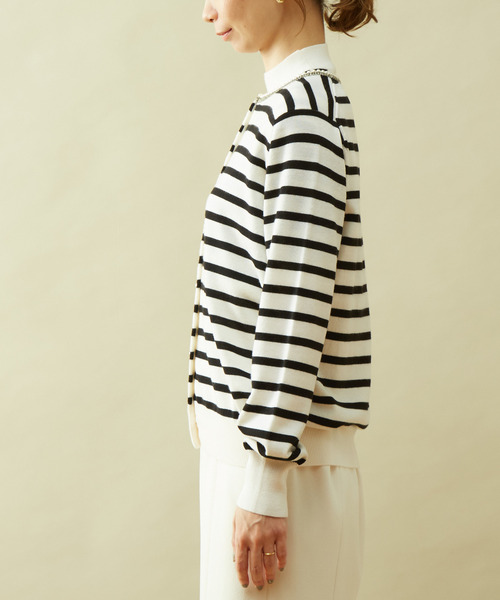 Tiara(ティアラ)の「パールネックカーディガン&ハイネックツインニット(アンサンブル・レディース・ブラック×ホワイト/アイボリー/ブラック/グレイッシュベージュ・FREE)」の10枚目の写真