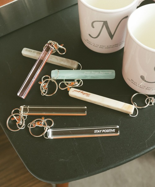 GLOBAL WORK（グローバルワーク）の「ホテルライクキーホルダー【G.W.G.G.】/215947（キーホルダー・レディース・ホワイト/ライトベージュ/パープル系その他2/グレー/ライトブルー/ブラウン・FREE）」の11枚目の写真