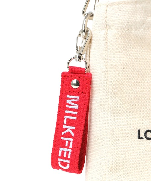 MILKFED.（ミルクフェド）の「BAR AND UNDERLOGO SQUARE SHOULDER BAG/ショルダーバッグ（ショルダーバッグ・レディース・ホワイト/ブラック/ベージュ/パープル/レッド/ピンク/A・ONE SIZE）」の8枚目の写真