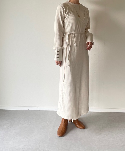 y/m by misato（イムバイミサト）の「カットリブラップキャミワンピース（ワンピース・レディース・ブラック/ブラウン/オフホワイト・FREE）」の4枚目の写真