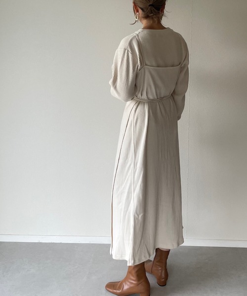 y/m by misato（イムバイミサト）の「カットリブラップキャミワンピース（ワンピース・レディース・ブラック/ブラウン/オフホワイト・FREE）」の7枚目の写真