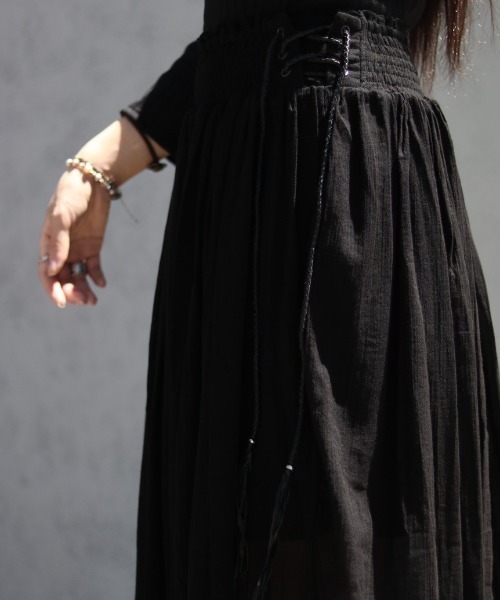 KMRii（ケムリ）の「【別注】KMRii/ケムリ/Lace up Long Skirt/RFL（スカート・レディース・ブラック・FREE）」の3枚目の写真