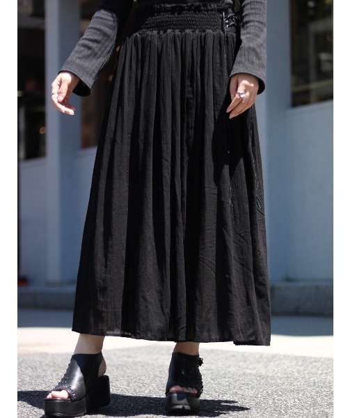 KMRii（ケムリ）の「【別注】KMRii/ケムリ/Lace up Long Skirt/RFL（スカート・レディース・ブラック・FREE）」の4枚目の写真