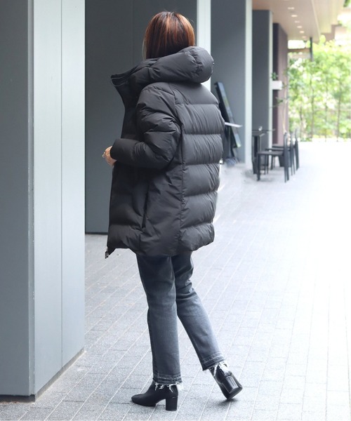 DESCENTE ALLTERRAIN（デサント　オルテライン）の「《別注》【DESCENTE ALLTERRAIN】 MOUNTAINEER BIG：ダウン◆（ダウンジャケット/コート・レディース・ブラック・FREE）」の4枚目の写真