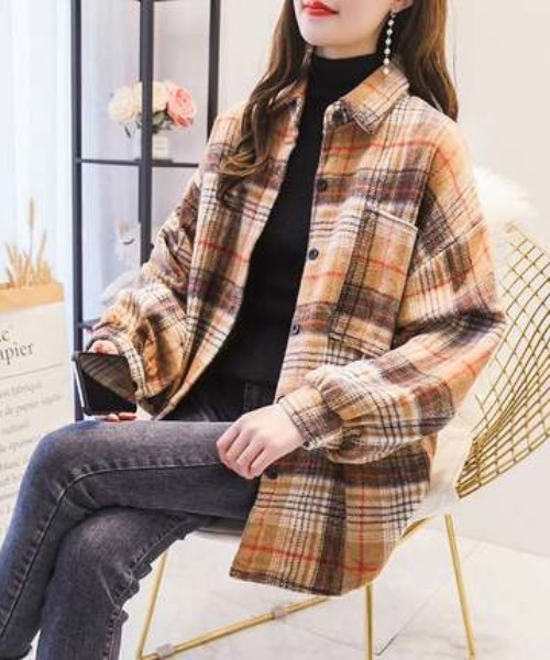 KOR(ケーオーアール)の「オーバーサイズ ドロップショルダー チェックネルシャツ(シャツ/ブラウス・レディース・ピンクベージュ/ライトピンク/ピンク系その他2/イエロー系その他4/グレー系その他3/グレー系その他5/イエロー系その他2/グリーン系その他2/ブルー系その他4/グリーン系その他4/ブラウン系その他4/ピンク系その他4/ピンク系その他5/グリーン系その他/レッド/レッド系その他3/ブルー/グリーン/イエロー系その他6/イエロー/オレンジ/ピンク系その他/イエロー系その他3/グレー系その他6/レッド系その他2/グレー系その他4/ブルー系その他/グリーン系その他3/ピンク/グリーン系その他6/ブラウン系その他/ブラウン系その他3/イエロー系その他/ブルー系その他3/グレー/グレー系その他2/イエロー系その他7/イエロー系その他5/ブルー系その他2/ピンク系その他6/グリーン系その他7/ブラウン系その他2/ブラウン/ピンク系その他3/パープル/グリーン系その他5/レッド系その他/グレー系その他・L/M/S/XL/2XL)」の9枚目の写真