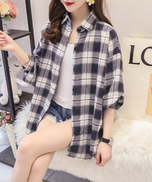 KOR(ケーオーアール)の「オーバーサイズ ドロップショルダー チェックネルシャツ(シャツ/ブラウス・レディース・ピンクベージュ/ライトピンク/ピンク系その他2/イエロー系その他4/グレー系その他3/グレー系その他5/イエロー系その他2/グリーン系その他2/ブルー系その他4/グリーン系その他4/ブラウン系その他4/ピンク系その他4/ピンク系その他5/グリーン系その他/レッド/レッド系その他3/ブルー/グリーン/イエロー系その他6/イエロー/オレンジ/ピンク系その他/イエロー系その他3/グレー系その他6/レッド系その他2/グレー系その他4/ブルー系その他/グリーン系その他3/ピンク/グリーン系その他6/ブラウン系その他/ブラウン系その他3/イエロー系その他/ブルー系その他3/グレー/グレー系その他2/イエロー系その他7/イエロー系その他5/ブルー系その他2/ピンク系その他6/グリーン系その他7/ブラウン系その他2/ブラウン/ピンク系その他3/パープル/グリーン系その他5/レッド系その他/グレー系その他・L/M/S/XL/2XL)」の4枚目の写真