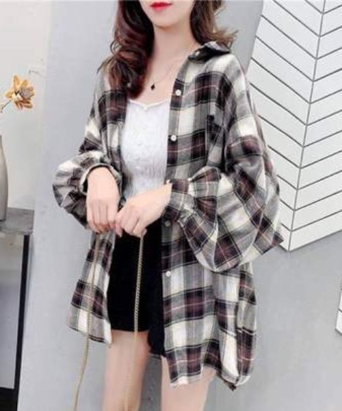 KOR(ケーオーアール)の「オーバーサイズ ドロップショルダー チェックネルシャツ(シャツ/ブラウス・レディース・ピンクベージュ/ライトピンク/ピンク系その他2/イエロー系その他4/グレー系その他3/グレー系その他5/イエロー系その他2/グリーン系その他2/ブルー系その他4/グリーン系その他4/ブラウン系その他4/ピンク系その他4/ピンク系その他5/グリーン系その他/レッド/レッド系その他3/ブルー/グリーン/イエロー系その他6/イエロー/オレンジ/ピンク系その他/イエロー系その他3/グレー系その他6/レッド系その他2/グレー系その他4/ブルー系その他/グリーン系その他3/ピンク/グリーン系その他6/ブラウン系その他/ブラウン系その他3/イエロー系その他/ブルー系その他3/グレー/グレー系その他2/イエロー系その他7/イエロー系その他5/ブルー系その他2/ピンク系その他6/グリーン系その他7/ブラウン系その他2/ブラウン/ピンク系その他3/パープル/グリーン系その他5/レッド系その他/グレー系その他・L/M/S/XL/2XL)」の6枚目の写真