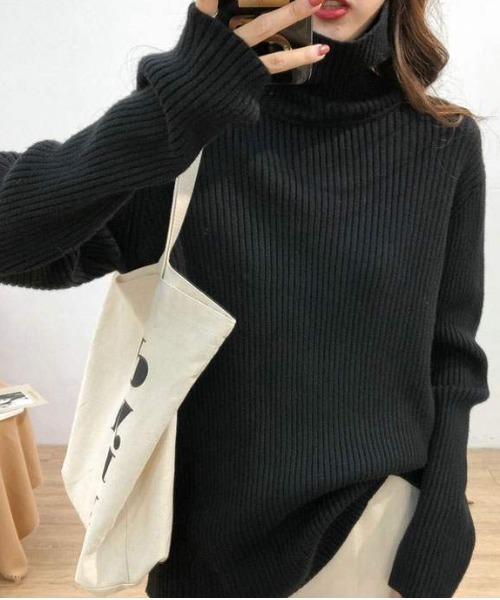 ABITOKYO(アビトーキョー)の「【ABITOKYO ORIGINAL】カラータートルニットトップス(ニット/セーター・レディース・ブラック/パープル/ブラウン/グレー/オフホワイト/ピンク/イエロー/グリーン・FREE)」の3枚目の写真