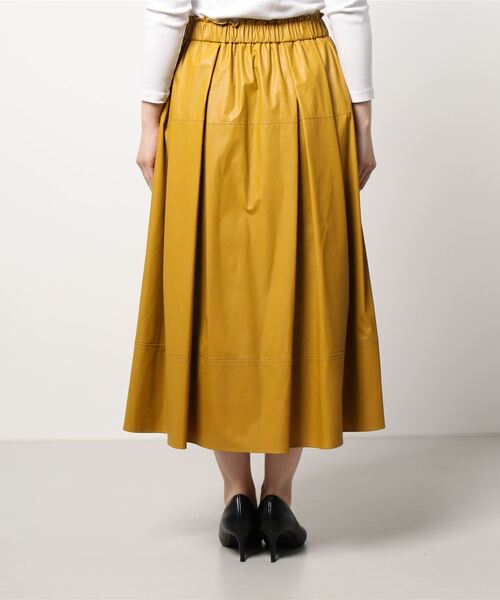 FLOML（フロム）の「◆【FLOML】ライトフェイクレザー（スカート・レディース・イエロー/パープル/ベージュ・38）」の5枚目の写真