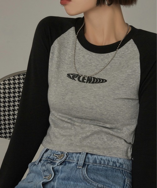 chuu(チュー)の「CHUU インディクロップロングTシャツ(Tシャツ/カットソー・レディース・ブラック/イエロー・FREE)」の5枚目の写真