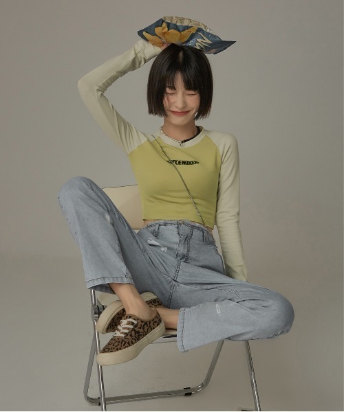 chuu(チュー)の「CHUU インディクロップロングTシャツ(Tシャツ/カットソー・レディース・ブラック/イエロー・FREE)」の17枚目の写真