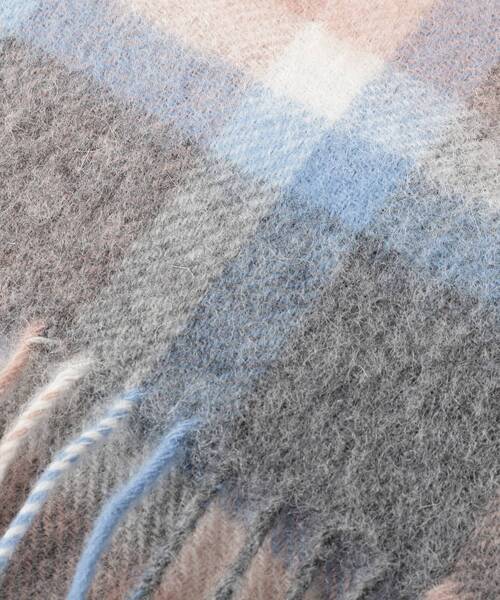 AG by aquagirl（エージーバイアクアガール）の「◆ウールチェックマフラー（ストール/ショール・レディース・グレー系1/パープル系1/グリーン系その他3・00）」の4枚目の写真