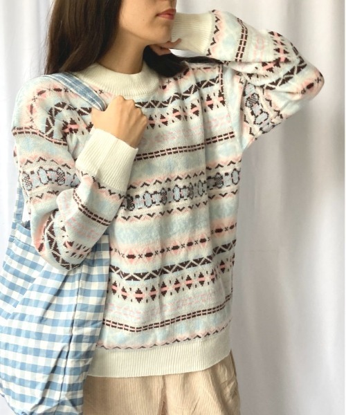 Loco Ocean(ロコオーシャン)の「ノルディック柄 ラウンドネック ドロップショルダーニット(ニット/セーター・レディース・ベージュ/ネイビー/オフホワイト/モカ・FREE)」の2枚目の写真